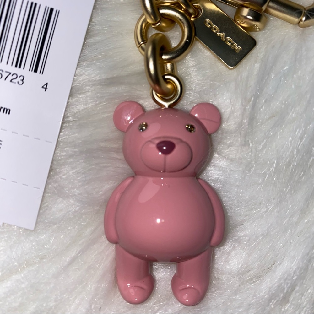 Coach 🎀 pink bear charm keychain New - Picture 3 of 4